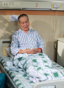 三个人c我好爽下面好痛
